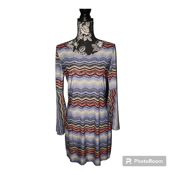 J mode Bell Sleeve Dress - Picture 1 of 9